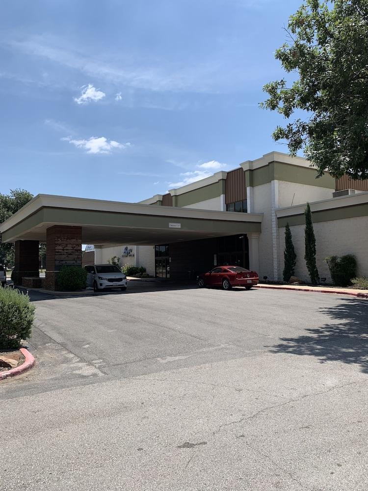 Doubletree By Hilton Fort Worth South Ngoại thất bức ảnh