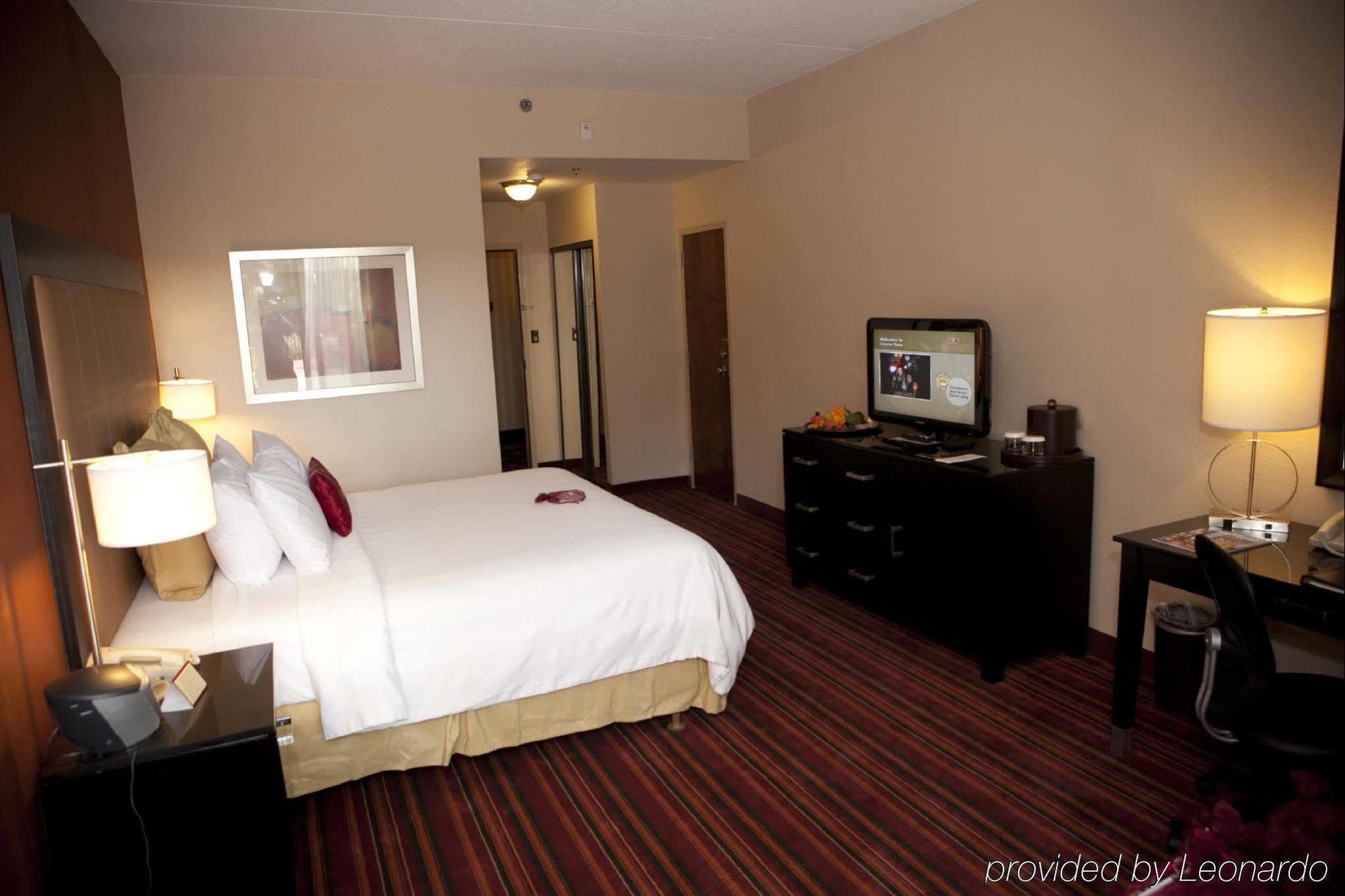 Doubletree By Hilton Fort Worth South Phòng bức ảnh