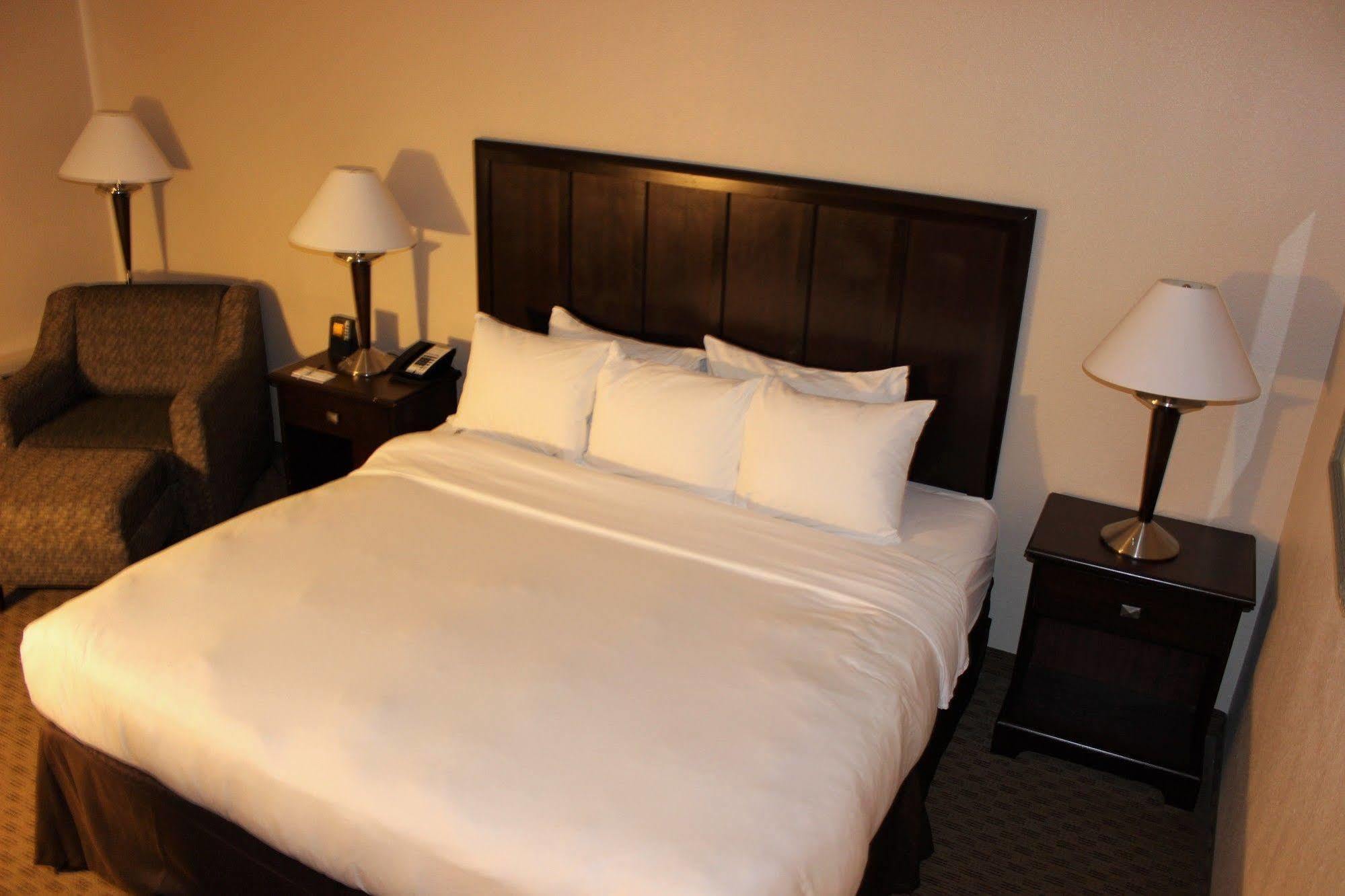 Doubletree By Hilton Fort Worth South Ngoại thất bức ảnh