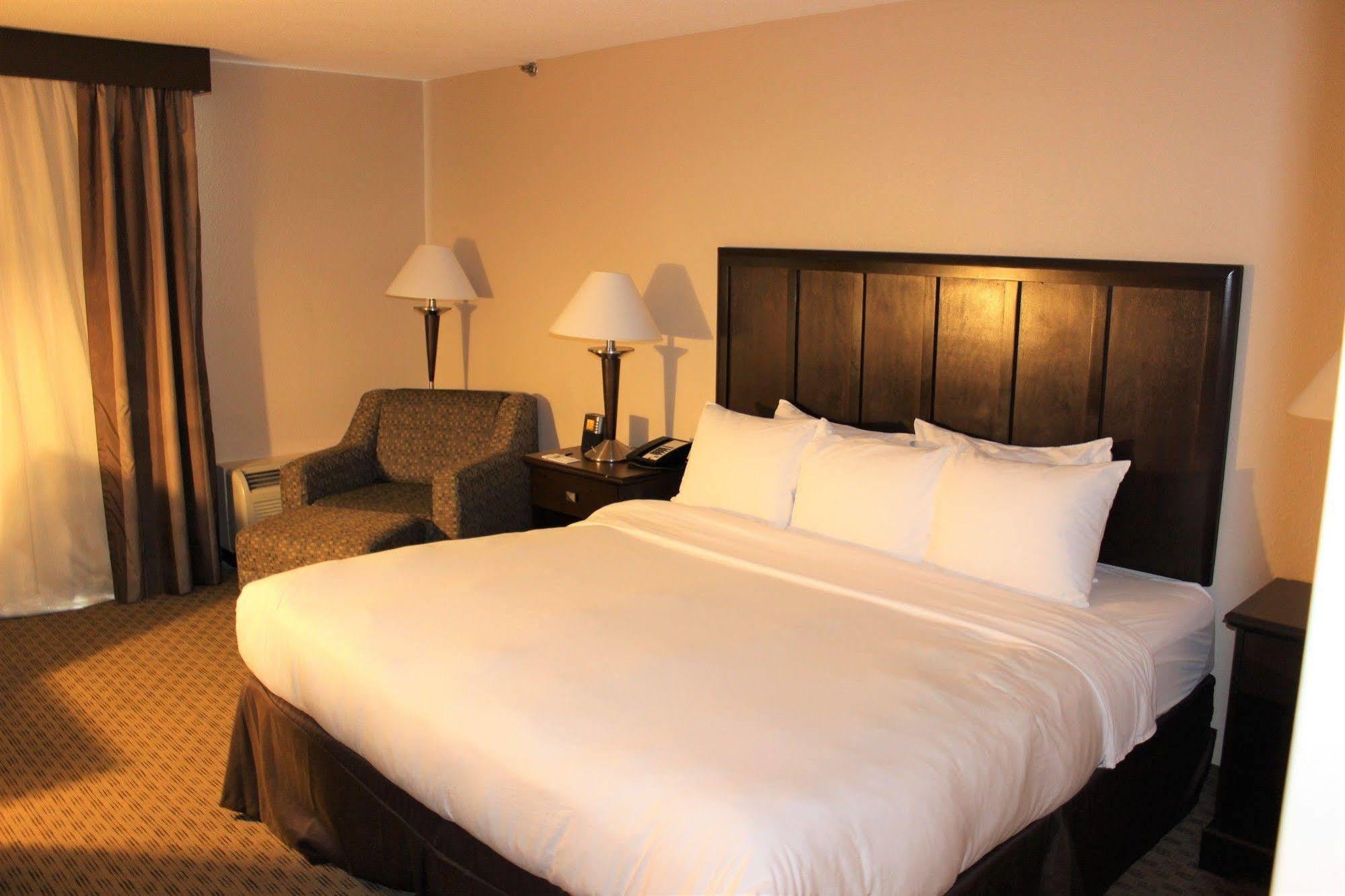 Doubletree By Hilton Fort Worth South Ngoại thất bức ảnh
