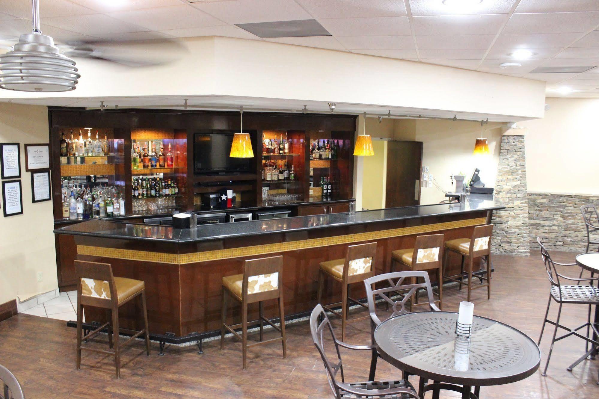 Doubletree By Hilton Fort Worth South Ngoại thất bức ảnh